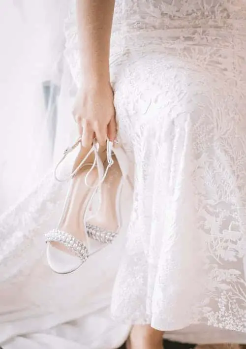 10 Beautiful Lace Wedding Dresses