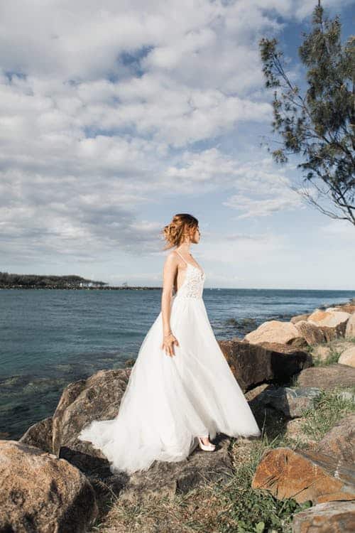 Short Wedding Dresses Perfect for the Summer Bride 